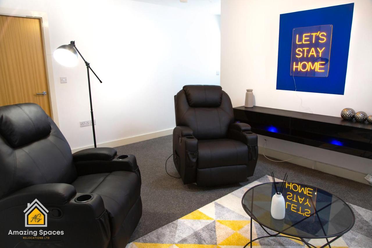 Large Unique 2 Bedroom Duplex Apartment With Private Parking & Free Wifi - Vat Qualifying By Amazing Spaces Relocations Ltd Warrington  Exterior foto